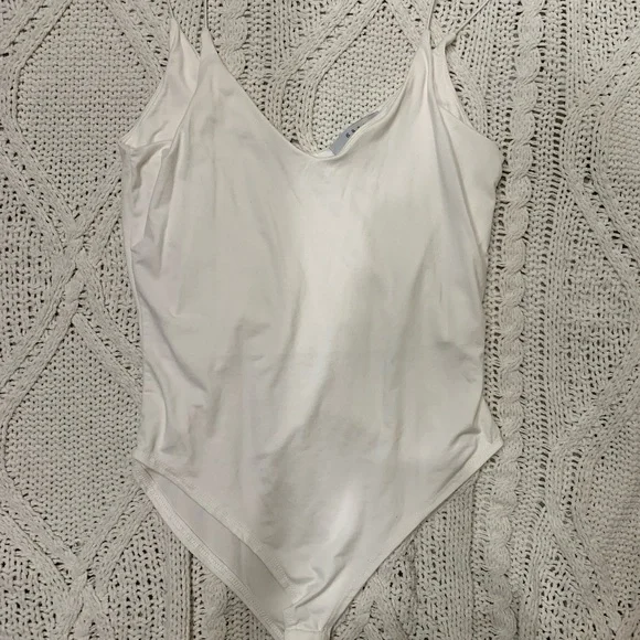 Bodysuits - Picture 7 of 9